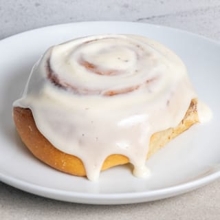 Cinnamon Roll x1 Hot