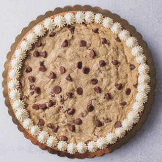 9' Choc Chip Cookie Cake